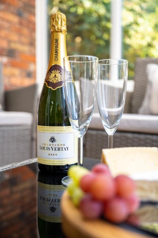 Mulberry House - Luxurious And Modern 4-Bed In Solihull Near Nec,Jlr, Airport, Resorts World, Hs2 Exteriör bild