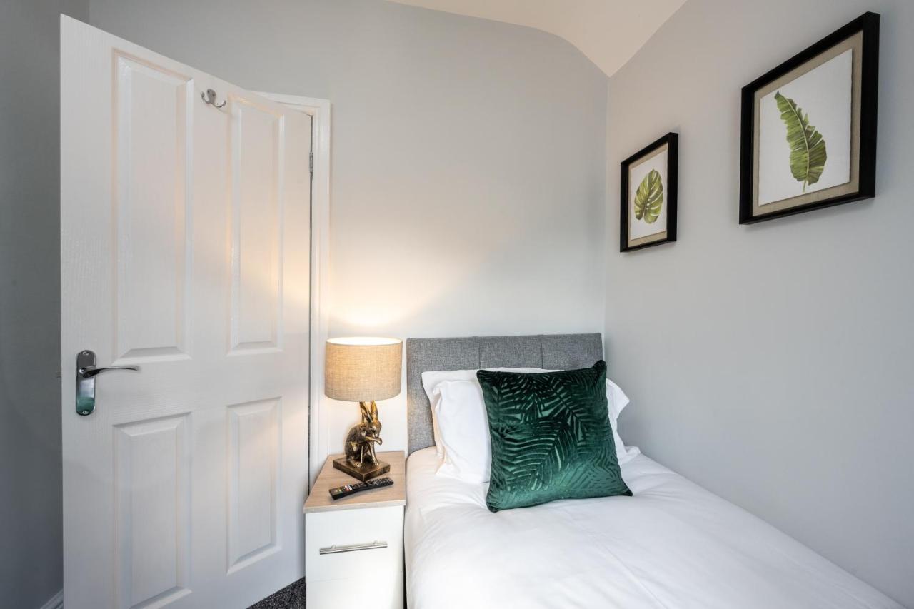 Mulberry House - Luxurious And Modern 4-Bed In Solihull Near Nec,Jlr, Airport, Resorts World, Hs2 Exteriör bild
